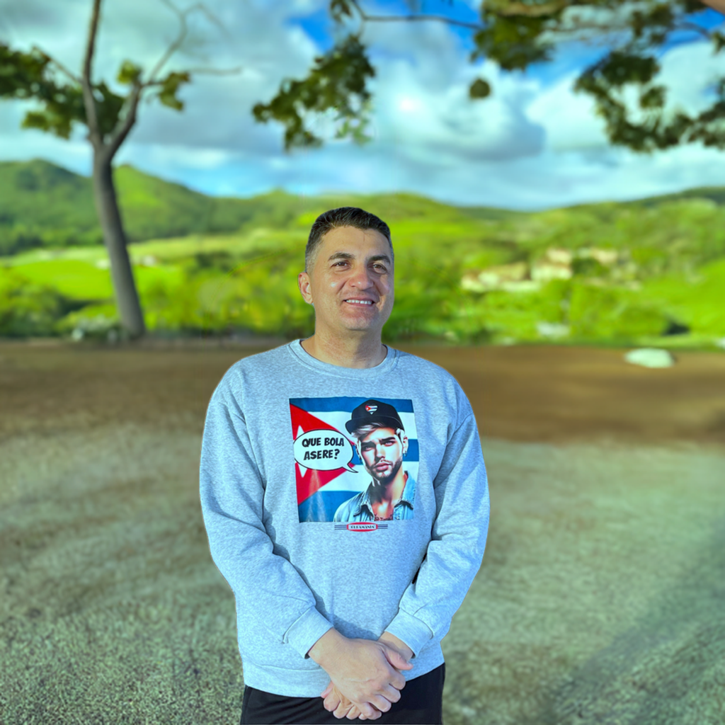 "Asere que Bola" Sweatshirt